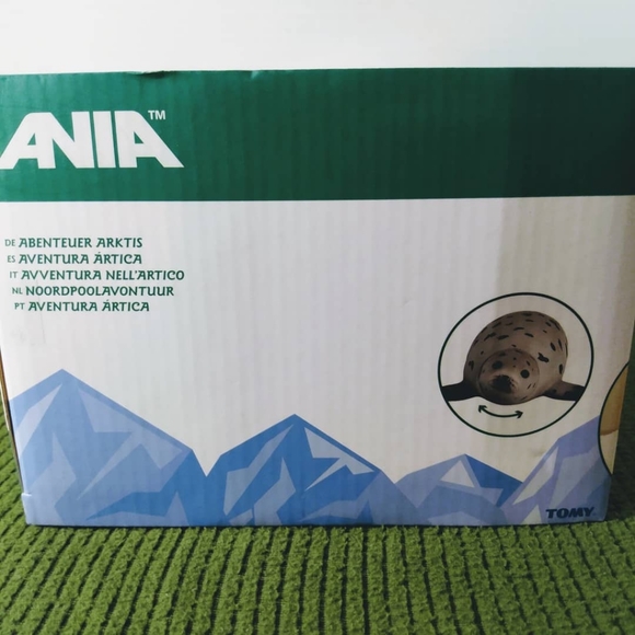 Ania Arctic Adventure Polar Bear & Seal Toy Playse - Picture 3 of 5